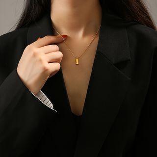 Rectangle Pendant Necklace