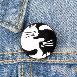Cat Brooch Cat - One Size