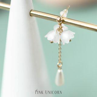Acrylic Flower Faux Pearl Dangle Earring