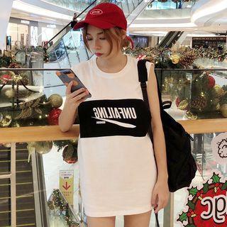 Sleeveless Color Block Letter T-shirt