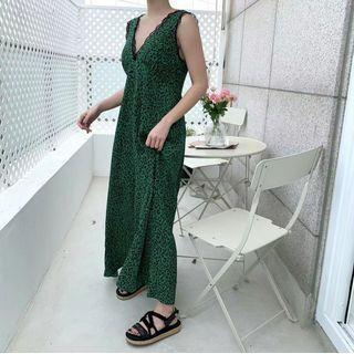 Sleeveless V-neck Leopard Print Lace Trim Maxi Dress