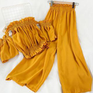 Set: Short-sleeve Off-shoulder Top + Wide-leg Pants
