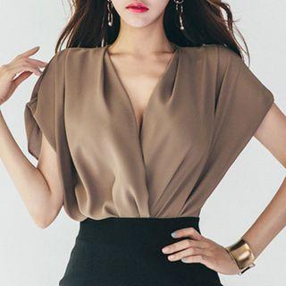 Set: Sleeveless V-neck Top + Slit Pencil Skirt