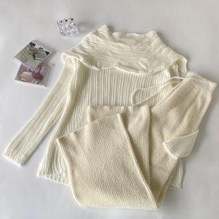 Off-shoulder Sweater / Knit Pants / Set