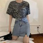 Zebra Short-sleeve T-shirt / Denim A-line Skirt
