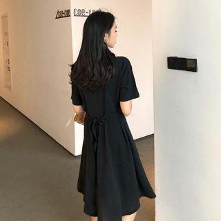 Short-sleeve Plain Button Dress