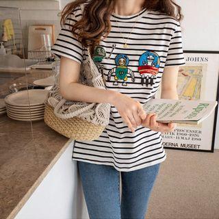 Patch-detail Striped T-shirt Ivory - One Size