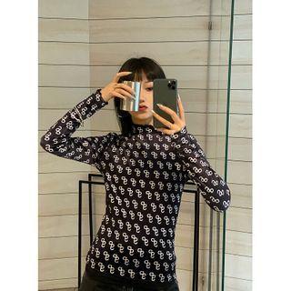 Long-sleeve Mock-neck Print T-shirt / Skinny Pants