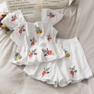 Set: Embroidered Ruffled Sleeveless Blouse + Elastic-waist Shorts