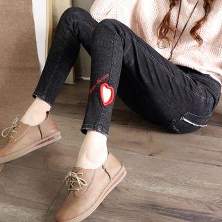Heart Embroidered Skinny Jeans