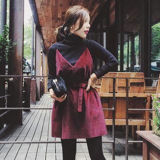 Set: Turtleneck Long Sleeve Top + Spaghetti-strap Velvet Dress