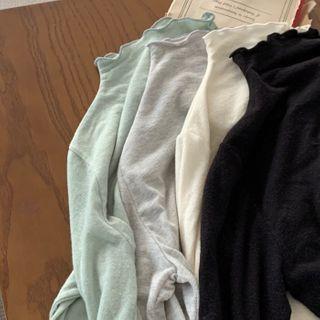Ruffled-neck Stretched Plain Top