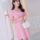 Short-sleeve Notch Neck Shift Dress