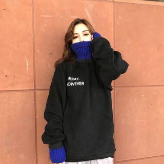 Lettering Print Turlteneck Sweatshirt