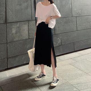 Short-sleeve Plain T-shirt / Midi Skirt