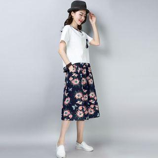 Set: Crew-neck Short-sleeve T-shirt + Flower Print A-line Skirt