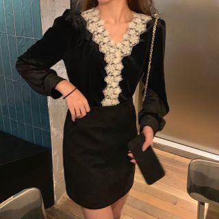 Lace Trim V-neck Blouse Black - One Size