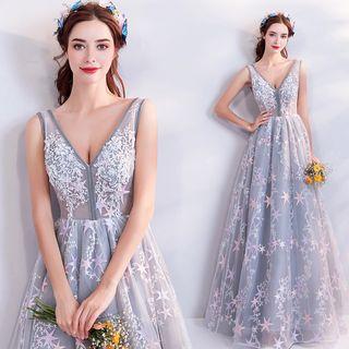 Sleeveless V-neck Lace Evening Gown