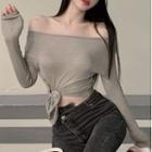 Long-sleeve Off-shoulder Lace-up T-shirt