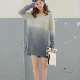 Gradient V-neck Knit Dress