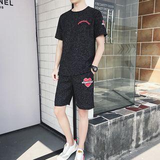 Set: Short-sleeve Heart Print T-shirt + Shorts