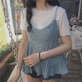 Set: Frilled Spaghetti Strap Top + Short-sleeve Top