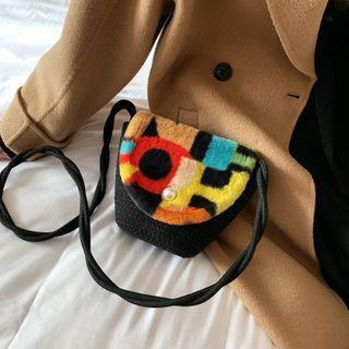 Geometric Print Fluffy Crossbody Bag