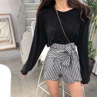 Crew-neck Long-sleeve T-shirt / Plaid High-waist Shorts