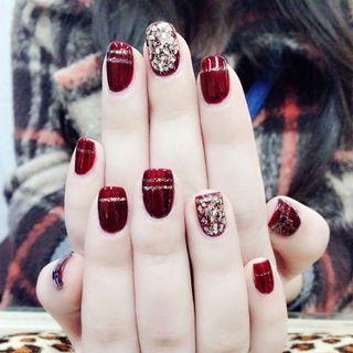 Embellished Faux Nail Tips 35 - Glue - Wine Red - One Size