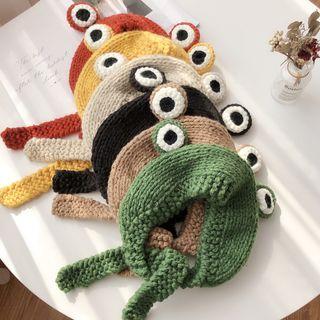 Frog Eye Knit Bonnie Hat