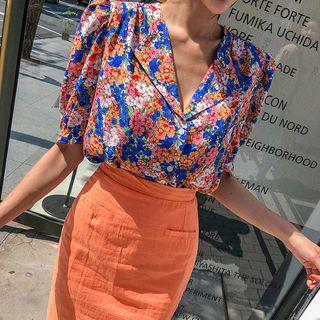 Collared Buttoned Floral Blouse Red - One Size