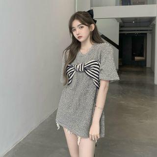Short-sleeve Bow-accent Top Stripe - One Size