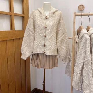 Hood Cardigan / Pleated Skirt