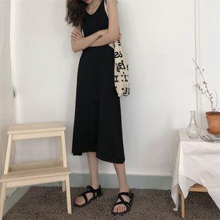 V-neck Sleeveless Midi Dress / Plain Shirt