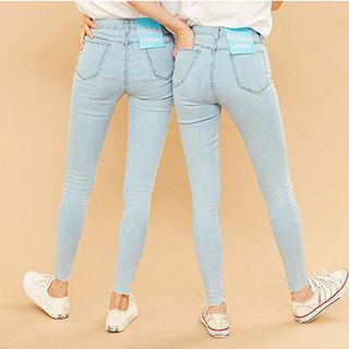 Fray-hem Washed Skinny Jeans (short)