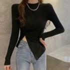 Long-sleeve Asymmetrical Slit Hem T-shirt