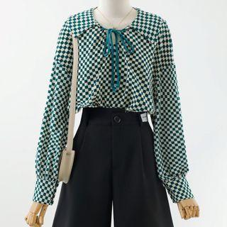 Patterned Shirt / High Waist Shorts