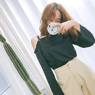 One Off-shoulder Long-sleeve T-shirt