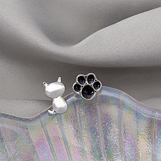 Cat & Paw Asymmetrical Earring E301-1 - 1 Pr - Black & White - One Size