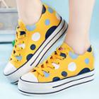 Dotted Platform Lace Up Sneakers