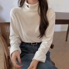Long-sleeve Mock-neck Ox Embroidery Top