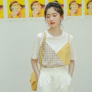 Mock Two-piece Contrast Panel Short-sleeve T-shirt As Shown In Figure - One Size