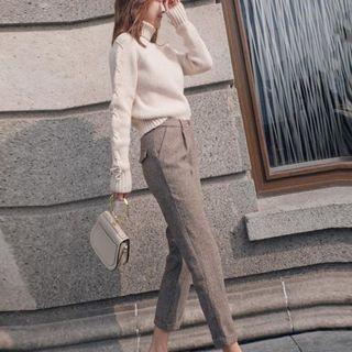 Set: Long Sleeve Turtleneck Knit Top + Cropped Dress Pants