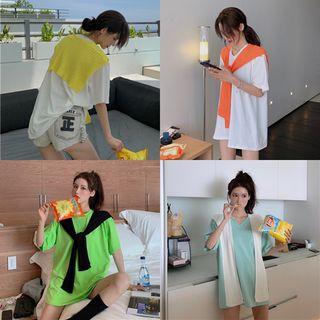 Loose-fit Plain T-shirt / Plain Shawl
