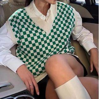 Plaid Print V-neck Vest