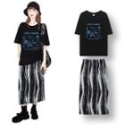 Short-sleeve Graphic Print T-shirt / Striped A-line Midi Skirt
