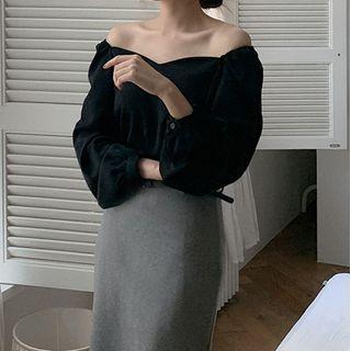Cropped Petal Collar Long-sleeve Top