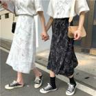 Print Loose-fit Short-sleeve T-shirt / Print Midi Skirt