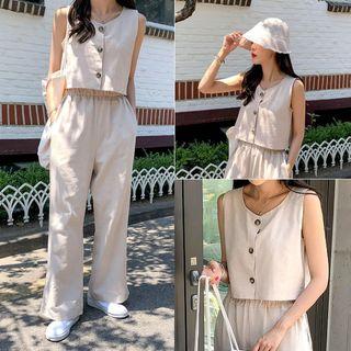Set: Sleeveless Buttoned Crop Top + Wide-leg Pants