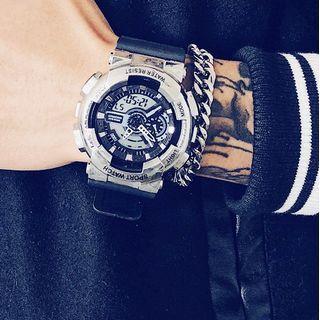 Set: Rubber Strap Watch + Chain Bracelet